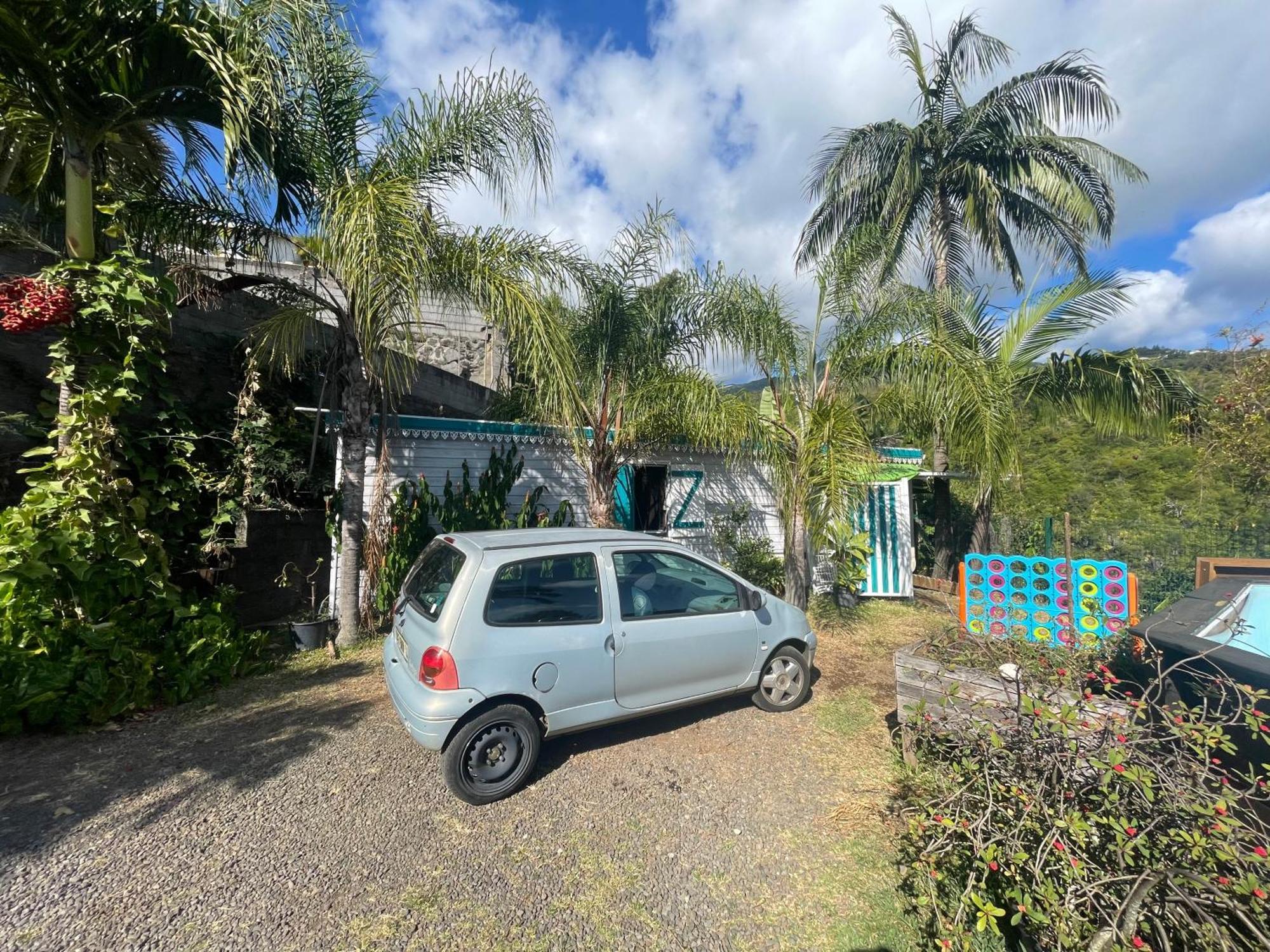 Chez Seb & Klo Hotel Desbassyns Luaran gambar