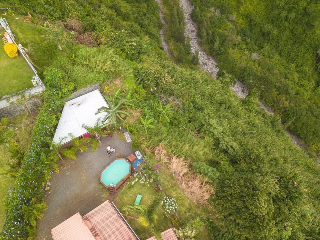 Chez Seb & Klo Hotel Desbassyns Luaran gambar